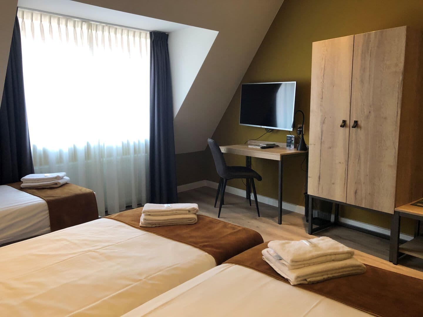Comfort driepersoonskamer – badkamer